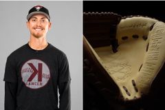 MLB 투수, 글러브에 성구 새겨… ”어린이들 위해 보여주고파”