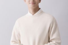 박서준 공식 팬카페, 배우 데뷔 11주년 기념 후원금 전달