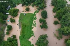 美 켄터키주 목회자, 홍수 피해 복구 위해 발 벗고 나서