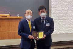 “하나님 뜻 따르고 국민 위하는 국회의장 되길”