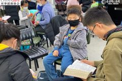 中 박해에 한국 도피한 ‘메이플라워교회’ 위해 美 성도들 방문