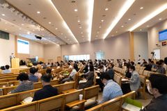 “칼빈, ‘신학자’ 이전에 성경 힘써 따른 ‘설교자·목회자’”