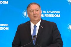 美 국무장관 “中 공산당, 위구르 소수민족 대량 학살”