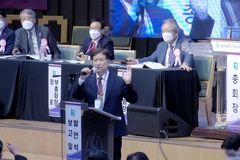 목사·장로 정년 3년 연장안 ‘부결’