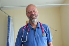 英 NHS, 환자와 기도했다는 이유로 징계한 기독의사와 합의