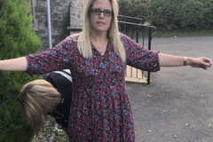 트랜스젠더 비판 가톨릭 언론인, ‘악의적’ 자료 게시 혐의로 체포돼