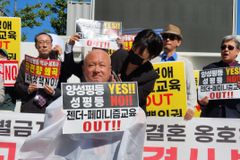 “개정 교육과정 시안에 독소조항들 너무 많아”