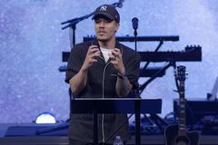 “타인에게 과시하기 위한 섬김은 하나님 영광 빼앗는 독”