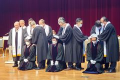국제독립교회연합회 목사안수식… 23명 목사의 길로
