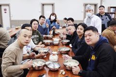 목원대 사랑의 샘터, 외국인 유학생에 17년째 점심 봉사