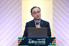 “포스트 코로나 시대 교회, 고통당하는 이웃과 함께 해야”