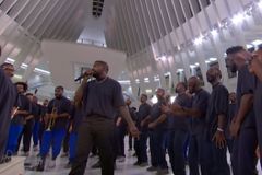 아디다스, ‘반유대주의 논란’ 카니예 웨스트와 결별