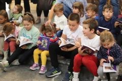 美 동유럽 기독단체, 북마케도니아에 성경 22만 5천권 기증