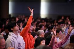 ‘한국교회’ 이미지는 ‘권위·보수’… 청년 90% “우리도 구성원”