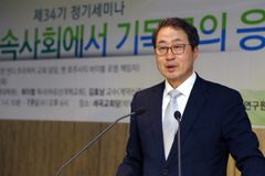 “선교지 무소속·무안수 사역자들, 재교육 및 안수할 것”