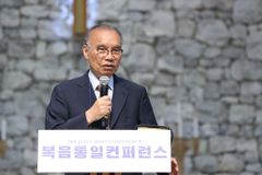 김진홍 목사 “대통령 전용기 추락을 기도한 신부들…”