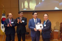 한교총, 제6대 신임 대표회장에 이영훈 목사 선출