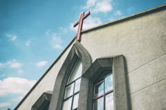 쇠퇴하는 영국 기독교에서 배워야 할 교훈은?