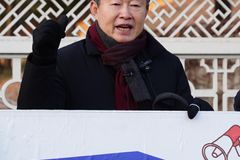 최악의 한파 뚫고, 부산서 올라와 1인시위 동참한 이규현 목사