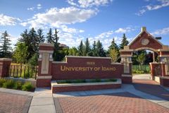 ‘동성혼 반대 재학생 처벌’ 美 대학, 9만 달러 보상 합의