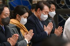 윤석열 대통령 부부, 성탄절 전야(크리스마스 이브) 천주교 미사 참석