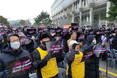 “교육과정안에서 모든 성혁명 내용 완전 삭제 후 고시해야”