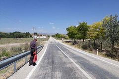 언덕 너머에선 사도 바울 기념교회 예배당 발굴 중