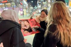 프로라이프 대학생들, 신촌 거리서 ‘태아 소원트리’ 이벤트 진행