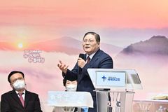 신년시 ‘황무지에서 라일락꽃을 피우는 새에덴의 소네트여’