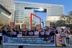 “공영방송이 ‘노골적 동성애 선전 노래’ 방송해선 안 돼”