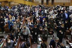 “세상의 진정한 위기, 깨어 있는 교회 없을 때”