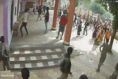 인도 가톨릭 교회, 수백여 명 폭도들에 의해 파괴돼