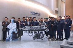 “기독교 역사 알게 돼… 학생들 중립적으로 가르칠 것”