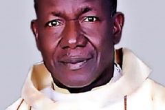 나이지리아 가톨릭 신부, 괴한 공격 받고 불에 타 숨져