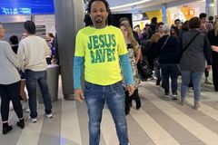 美 쇼핑몰서 ‘예수구원’ 티셔츠 착용 거리설교자 퇴거 위협 받아