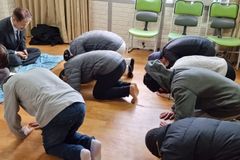 광야교회, 쪽방촌 주민과 노숙인들에 식사와 세뱃돈 제공