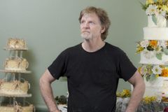 美 기독교인, 이번엔 성전환 기념 케이크 제작 거부했다가 패소