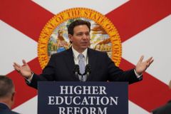 美 플로리다 주지사, 공교육서 ‘급진이론 척결’ 예고