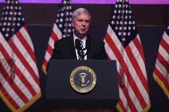 미 대형교회 목사, 바이든 대통령 등에 “기도하고 겸손해야”