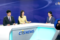 ‘벗을까 말까’, 마스크 해제 후 첫 주일 “아직은...”
