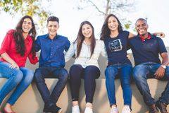 [뇌치유상담] 청소년기의 뇌, 학습기억이 절정을 이루는 시기이다