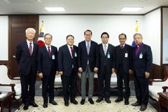 권영세 장관, 北 억류 선교사 문제 관련 기독교계 면담