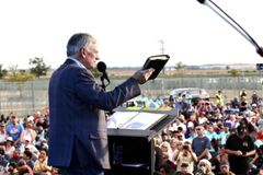 프랭클린 그래함, 기소 위기 트럼프 위해 기도 촉구