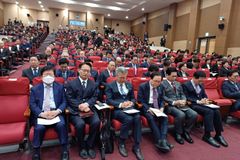 “국회의원들, 소외된 이웃에 ‘따뜻한 겉옷’ 같은 존재 되길”