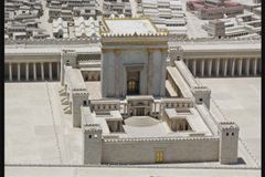 ‘대립’ 사두개인·바리새인, 예수님 죽일 모의 때만…