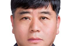 복싱 통해 ‘학교 폭력’ 피해 학생들 돌보는 목사 화제