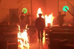 인도서 폭력 사태로 기독교인 수십 명 사망 수천 명 피난