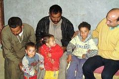 리비아 무장단체, 20명의 기독교인들 인질 삼아 外