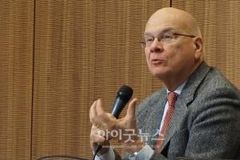 대표적 복음주의 목회자 ‘팀 켈러’ 별세