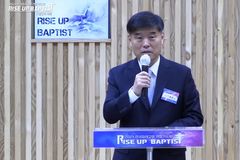 “더 이상 물러설 곳 없지만 영적 승리 향해 나아가야”